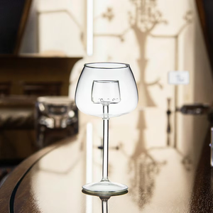 Vente en gros de carafe intégrée transparente et créative en verre borosilicaté résistant à la chaleur à pied haut verre à vin rouge - Product Image 4