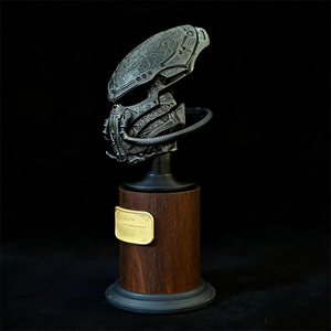 Estatua de Resina de la Máscara del Depredador de 6.3 Pulgadas, Réplica de Accesorio de Película - Product Image 6