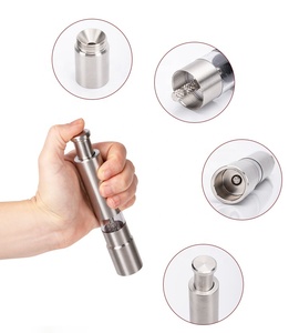 Mini Juego de Molinillos de <span class=keywords><strong>Sal</strong></span> y Pimienta de Acero Inoxidable con Botón Pulsador de Pulgar para una Mano y Soporte para Barbacoa - Product Image 3