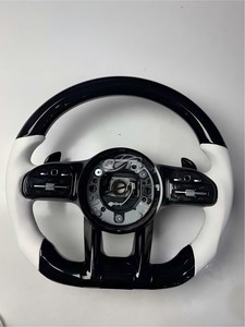 Prix de gros pour le <span class=keywords><strong>volant</strong></span> en fibre de carbone véritable <span class=keywords><strong>Mercedes</strong></span>-Benz, housse de <span class=keywords><strong>volant</strong></span> AMG GT, W205 W204 W222 - Product Image 1
