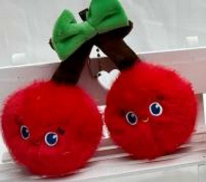 Ornamento Natalizio a Forma di Ciliegia in Peluche 10Cm, Decorazione Morbida in Finta Pelliccia Stile Cartone Animato - Product Image 3