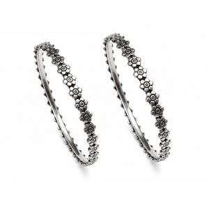 <b>Oxidized</b> Silver Floral Pattern Bangle pair for Women - Product Image 3