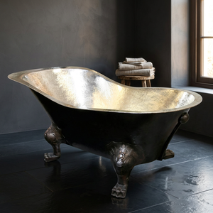 Baignoire ovale autoportante de luxe en cuivre martelé à pieds de chevrons pour salle de bain de villa et d'hôtel - Artisanat indien - Product Image 1