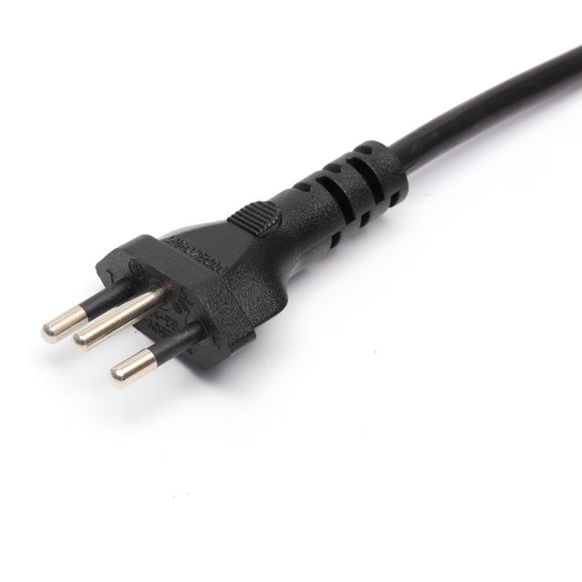 Industrial Commercial 3-pin Brazil 10A 250V Plug with 3 Outlets Copper & PVC Materials JINTING B3-10 Socket