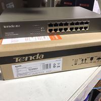 Switch Jaringan Gigabit 16-Port Tenda TEG1016D Fast Ethernet Desktop Rackmount 10/100/1000 Mbps Auto-Negotiation RJ45 POE Switch