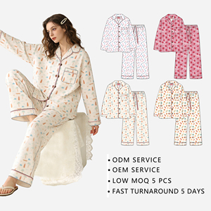 Conjunto de Pijamas Casuales de Manga Larga con Estampado Personalizado Linkme, Pijamas de Fibra de Bambú para Parejas, Conjunto de Pijamas Familiares con Estampado Navideño - Product Image 1
