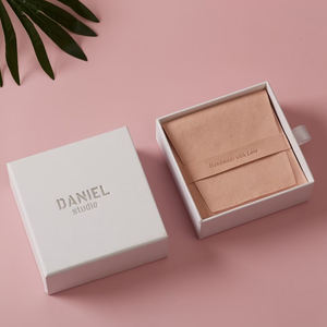 Cajas de Joyería de Cartón Beige de Alta Calidad con Logotipo Personalizado para Collares y Pendientes, Solución de Empaque Premium - Product Image 5