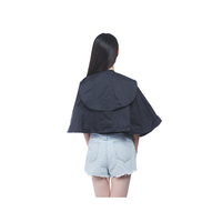 Cape de Coiffeur Imperméable Antiadhésive avec Col Ajustable à Boutons Pression Grande Taille pour Salon de Coiffure et Lavage des Cheveux Logo Personnalisé