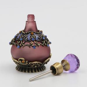 ขวดน้ำหอมแก้วเคลือบสีแบบย้อนยุค - Product Image 3