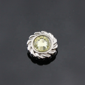 Botones de remaches vaqueros de metal Fábrica al por mayor de remaches de diamantes de imitación de metal Espárragos para cuero Denim logotipo personalizado - Product Image 4