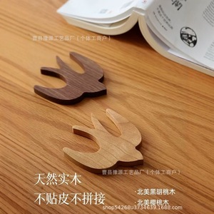 Adorno de Pared de Madera con Forma de Pájaro, Hecho a Mano, Decoración para el Hogar, Estilo de Dibujos Animados, Forma Irregular, Origen Zhejiang - Product Image 1