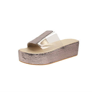 Nouvelles sandales compensées décontractées à semelle épaisse pour femme, grande taille, style européen et américain, pour l'été 2025 - Product Image 5