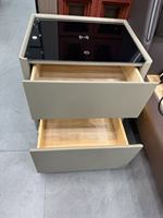 Table de chevet intelligente à 2 tiroirs avec chargeur sans fil, lumière LED, miroir, style moderne minimaliste, en MDF, meubles de chambre à coucher, prix