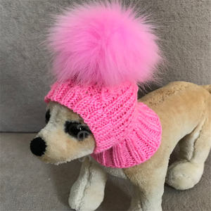 Pet Vestuário Chapéu do Inverno com Bombardeiro De Pele Chapéu De Malha para Cães Pequenos Presente bonito pets knit hats dog ball beanies - Product Image 2