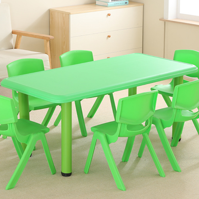 สีเขียวอ่อน