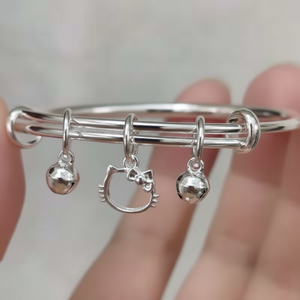 Bracciale alla Moda di Tendenza con Elegante Design a Farfalla e Pietra per Donne e Ragazze, Disponibile all'Ingrosso - Product Image 1