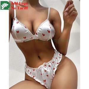 Conjunto de sujetador y bragas de satén para adultos con logotipo personalizado, conjunto de lencería sexy con estampado de corazón bonito para mujer, ropa interior de tentación para niñas - Product Image 1