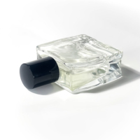 Flacon de parfum pour voiture de haute qualité 50 ml, emballage rectangulaire en verre pour épices, flacon pulvérisateur vide pour parfum