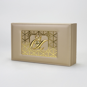 Boîte <span class=keywords><strong>en</strong></span> cuir personnalisée de luxe pour ensemble de soins de la peau, boîte cadeau <span class=keywords><strong>en</strong></span> <span class=keywords><strong>bois</strong></span> artisanale haut de gamme pour l'emballage de cosmétiques, boîte rigide de luxe - Product Image 5