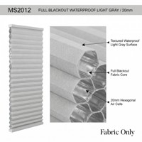 Tissu pour stores alvéolaires occultants en non-tissé spunlace gris clair de 20 mm, imperméable et sur mesure