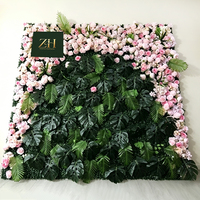 Panneau mural élégant de feuilles vertes et de roses roses artificielles pour la décoration de mariage et de fêtes