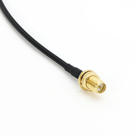 Câble de connecteur SMA pour GPS de voiture 5G Wifi Câble coaxial SMA mâle vers SMA mâle à angle droit pour capteurs automobiles