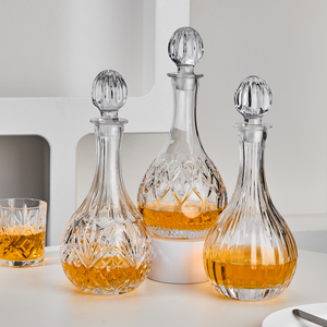 Bouteilles en verre personnalisées en édition limitée, bouteilles en verre vides pour spiritueux, emballage d'alcool haut de gamme pour la collection saisonnière - Product Image 1