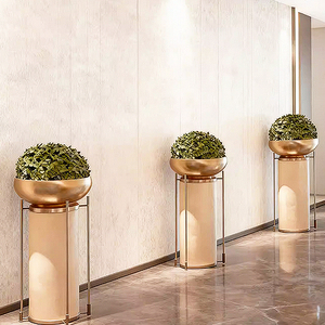 Pots de fleurs en fibre de verre avec supports métalliques rustiques pour usage intérieur/extérieur, jardinières lumineuses créatives pour centre commercial - Product Image 2