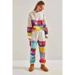 ชุดวอร์มพิมพ์ลายสองชิ้นสำหรับผู้หญิง ชุดลำลองแขนยาวน้ำหนักเบาพร้อมฮู้ดและกางเกง ไซส์ผู้ใหญ่ - Product Image 4