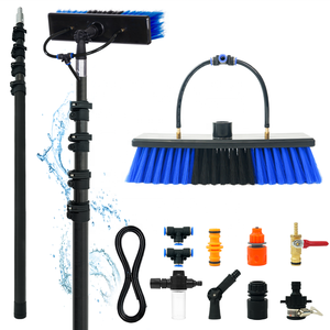 Brosse <span class=keywords><strong>de</strong></span> nettoyage alimentée par l'eau pour panneaux solaires, avec perche télescopique en fibre <span class=keywords><strong>de</strong></span> carbone et kit d'accessoires pour le nettoyage des fenêtres - Product Image 1
