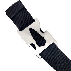 Accesorio Multifuncional Portátil para Deportes al Aire Libre, Cortador de Cuerdas con Hebilla de Acero Inoxidable, Mosquetón Táctico para Mochilas - Product Image 3