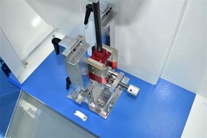 Machine d'essai d'<span class=keywords><strong>impact</strong></span> à pendule CHARPY numérique pour plastique/ Testeur d'<span class=keywords><strong>impact</strong></span> CHARPY - Product Image 5