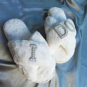 2024 pantoufles mariée WIFEY peluche mariée lune de miel chaussures de douche créative demoiselle d'honneur cadeaux romantiques chaussures de mariage - Product Image 2