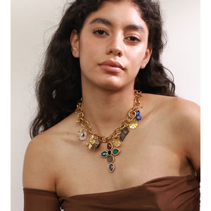 जिनयू 2250 स्टेटमेंट कम मोक ट्रेंडी स्टेनलेस स्टील हार सोने की प्लेटेड रंगीन क्रॉस पेंडर हार - Product Image 5