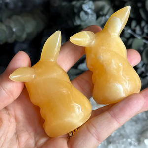 Vente en gros de sculptures en cristal naturel de guérison, cristal de calcite orange Pikachu, artisanat en cristal, souvenir - Product Image 2