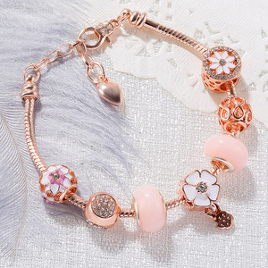 Joyería de Moda para Mujer, Brazalete de Corazón en Oro Rosa, Brazalete con Cuentas Rosadas y Dijes de Flores de Circonio para Mujer - Product Image 2