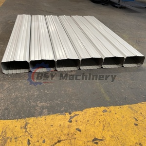Rouleau de tuyau de descente en tube carré en acier galvanisé automatique formant la machine pour la fabrication de <span class=keywords><strong>carreaux</strong></span> avec pompe à moteur à roulement de moteur à engrenages - Product Image 3