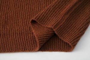 Özel OEM/ODM Kadın Yünlü Mohair Karışımlı V Yaka Düşük Omuz Günlük Bol Uzun Kollu Örme Kazak Üreticisi - Product Image 4