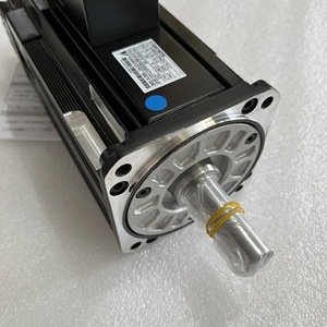 Moteur électrique AC Yaskawa SGMPH-01ANA-YR12, 150 mm, montage à bride, triphasé, entièrement fermé - Product Image 4