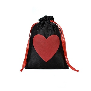 Sac cadeau promotionnel personnalisé avec logo, thème casino, pour fête, anniversaire à Las Vegas, jeu de poker, jetons de poker, <span class=keywords><strong>pochette</strong></span> en satin et velours avec cordon de serrage - Product Image 1
