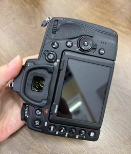 กล้องดิจิตอลเซ็นเซอร์ BSI-CMOS แบบฟูลเฟรม 25MP ความละเอียดภาพ 4k รุ่น D780 (เฉพาะตัวกล้อง) - Product Image 5
