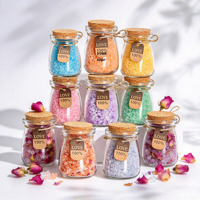 Sels de Bain Bio Gris de Mer Personnalisés en Gros avec Étiquette Privée, Cristaux de Sel de Rose, Fleurs Séchées et Huiles Essentielles pour Bain de Pieds