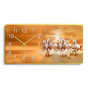 Orologio da <span class=keywords><strong>parete</strong></span> dorato di alta qualità pittura di cristallo immagine del paesaggio del cavallo orologio da <span class=keywords><strong>parete</strong></span> digitale di lusso per la decorazione della casa - Product Image 3