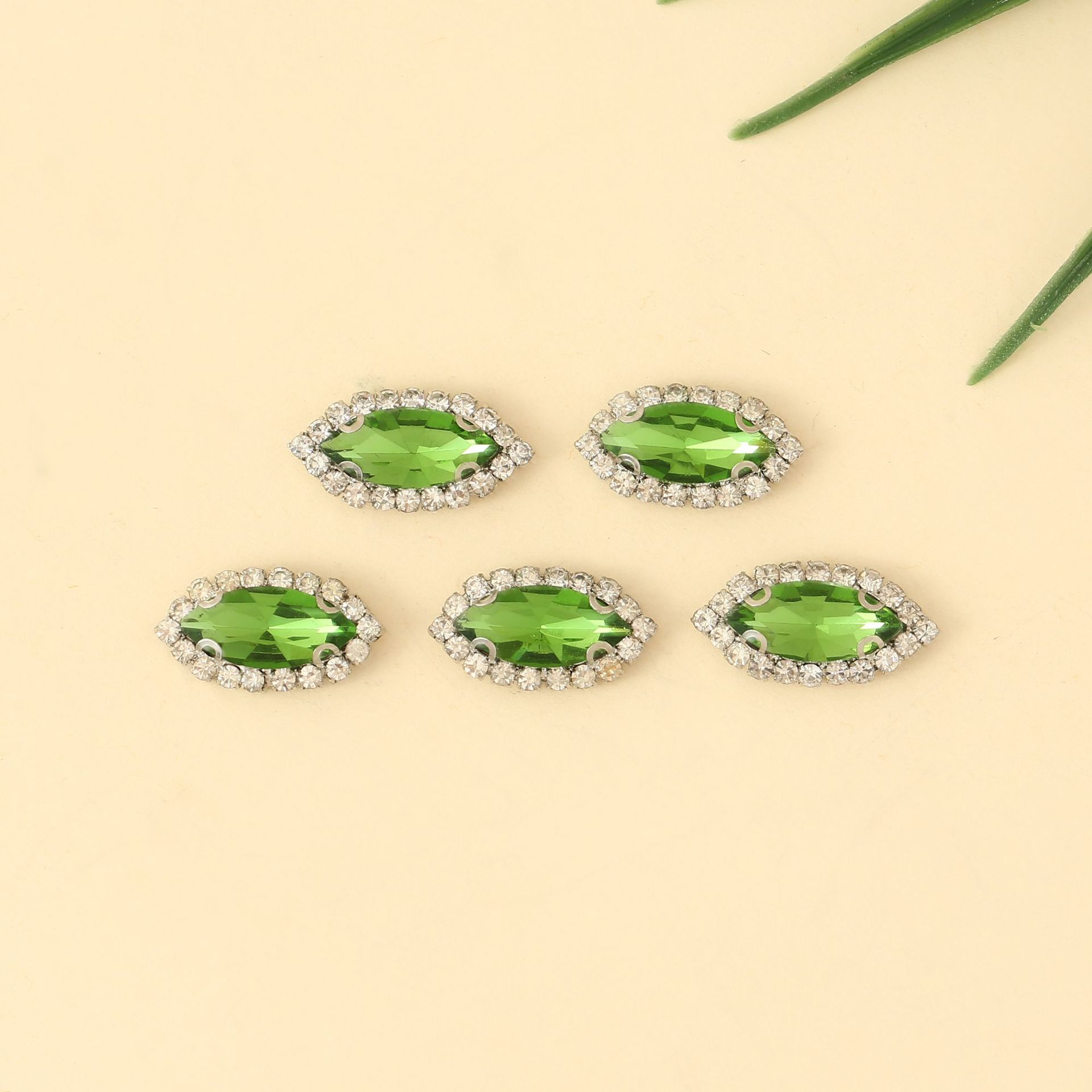 ผลไม้สีเขียว