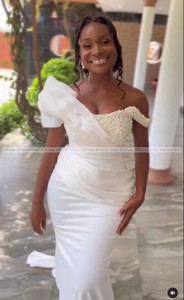 África satén sirena vestidos de <span class=keywords><strong>novia</strong></span> para <span class=keywords><strong>novia</strong></span> <span class=keywords><strong>joven</strong></span> fuera del hombro corsé perlas rebordear plisados jardín vestidos de <span class=keywords><strong>novia</strong></span> personalizados - Product Image 4