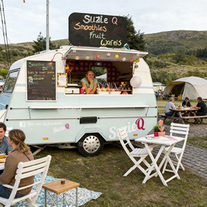Chariot alimentaire mobile personnalisé en acier inoxydable avec équipement de cuisine complet pour les commerces de rue - Product Image 1