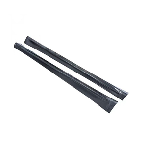 Jupes latérales en fibre de carbone style C pour Model Y 2018-2024 - Product Image 2