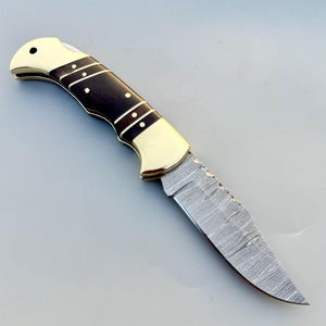 Cuchillo Plegable Utilitario de Acero Damasco Premium con Mango de Madera, Hoja de Punta Caída Personalizable OEM, Garantía de 3 Años - Product Image 5