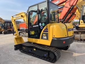 Mini-excavatrice sur chenilles compacte Komatsu PC56 de 5,6 tonnes, certifiée CE EPA, idéale pour les chantiers de construction - Product Image 6
