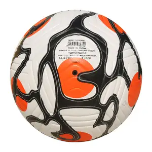 Kata puレザーマッチサッカーボール、ロゴ付きバルクナイロン巻きサッカーボールサイズ4サイズ5ペロタデフィトボールオリジナル